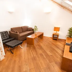 kozna-loft.praguehotelsweb.com/
